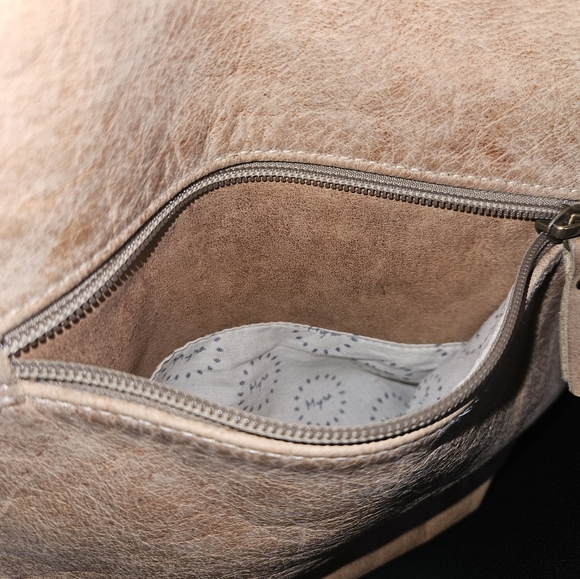 Myra Bag Western Cow Hide Front Pocket Leather Messenger Crossbody Bag - Picture 11 of 13